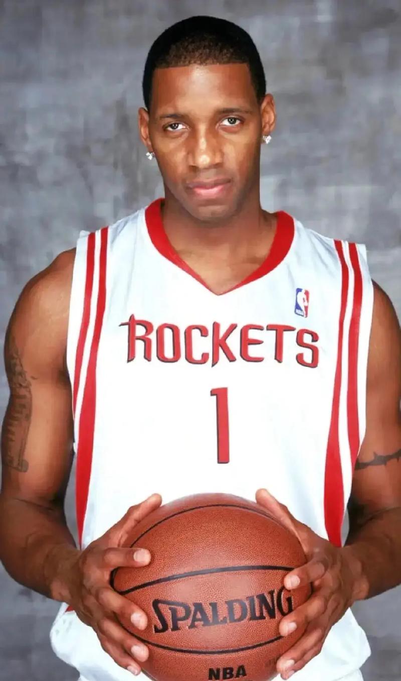 马卡：维尼修斯和皇马续约谈判远未达成，期限与年薪上有分歧（马卡报：皇马与维尼修斯续约受阻，双方在合同年限与薪资上意见不一）