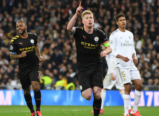 贝蒂斯迎战巴塞罗那：西甲第15轮焦点战一触即发！（贝蒂斯大战巴塞罗那：西甲第15轮巅峰对决即将开战）