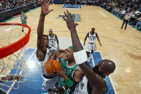 文鼎中学篮球队在宣州区第二十二届中学生篮球赛中勇创佳绩！（文鼎中学篮球队斩获宣州区第二十二届中学生篮球赛佳绩）