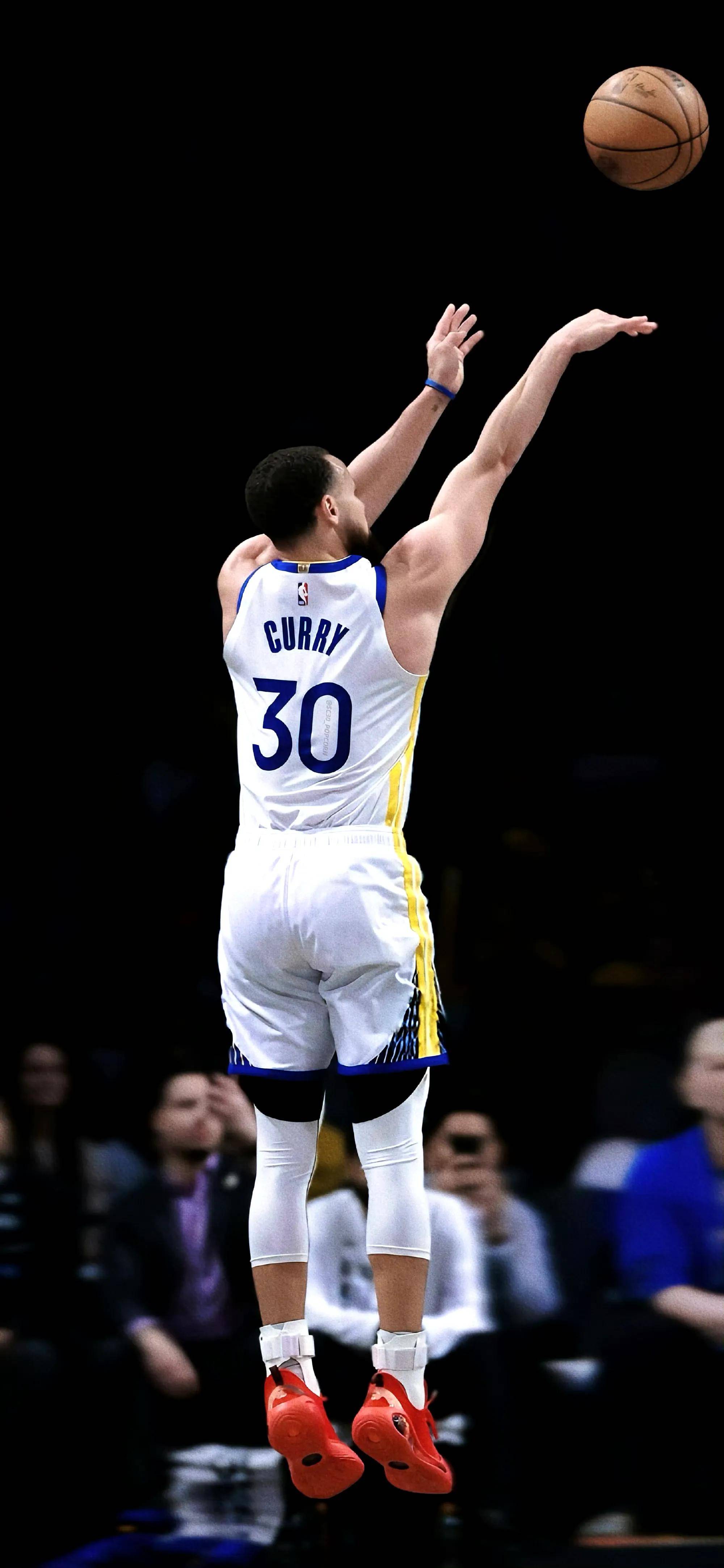 法布雷加斯：尼科-帕斯一月份不回皇马；曾想把马蒂奇带到科莫（法布雷加斯：尼科-帕斯一月不回皇马，曾打算将马蒂奇带到科莫）