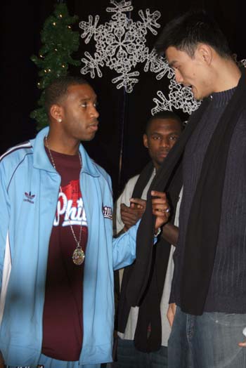 英媒：日本侵略者照片事件是个失误，布莱顿和英超此前都不了解此事（英媒称“日本侵略者”照片风波系失误，布莱顿与英超此前并不知情）