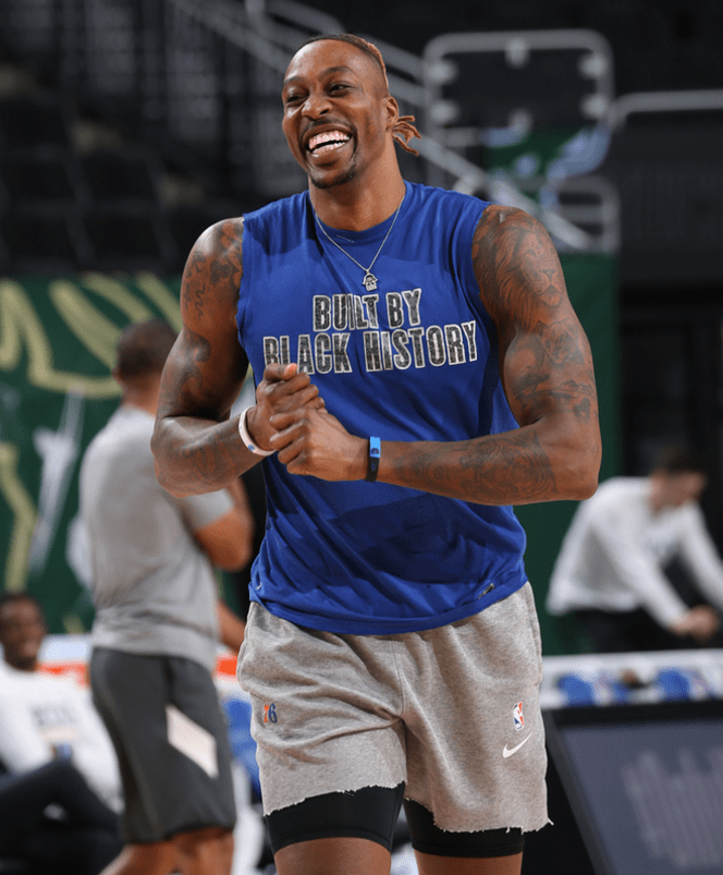 世体：梅西亲签的新秀球星卡被拍卖行估值35000欧元（世体：梅西亲签新秀卡获拍卖行估价3.5万欧元）