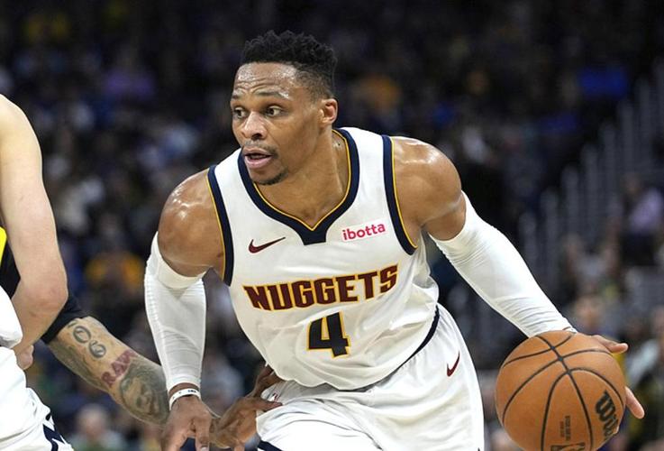 拉菲尼亚的王者归来：巴萨的定海神针与欧冠梦想（拉菲尼亚强势回归：巴萨中流砥柱点燃欧冠希望）