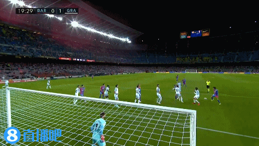 孔帕尼：给迪亚斯放了假和家人聚聚；明天赢球就接近锁定前八