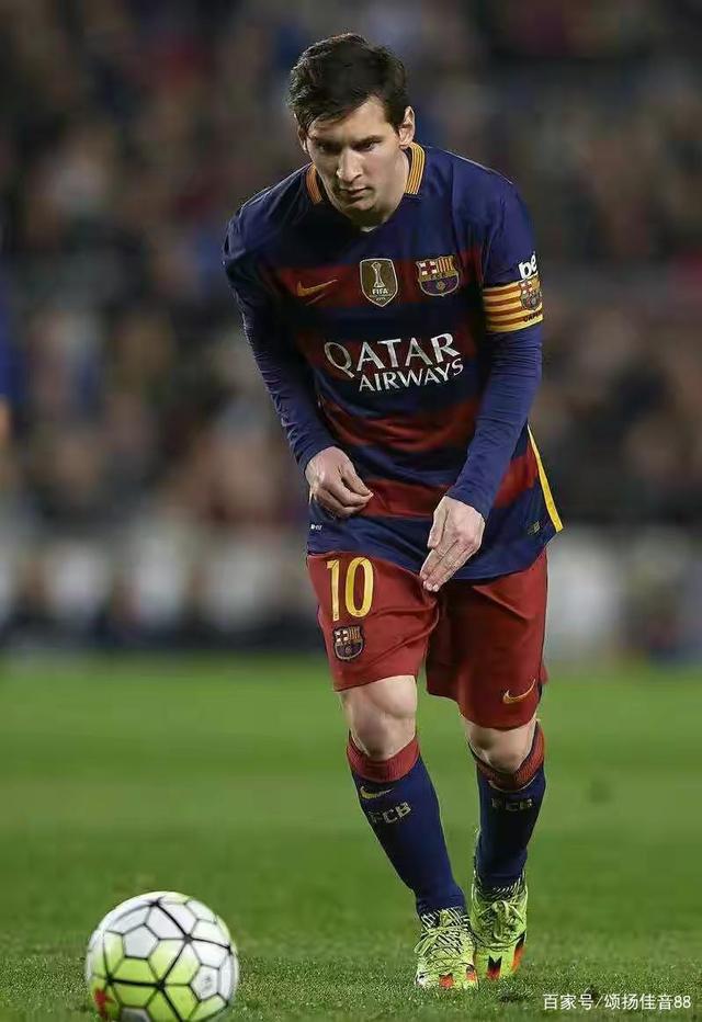 巴尔德吉：踏上诺坎普草坪时就像是一场梦；真希望能见到梅西（巴尔德吉：走上诺坎普那一刻宛如做梦，只盼能与梅西相见）