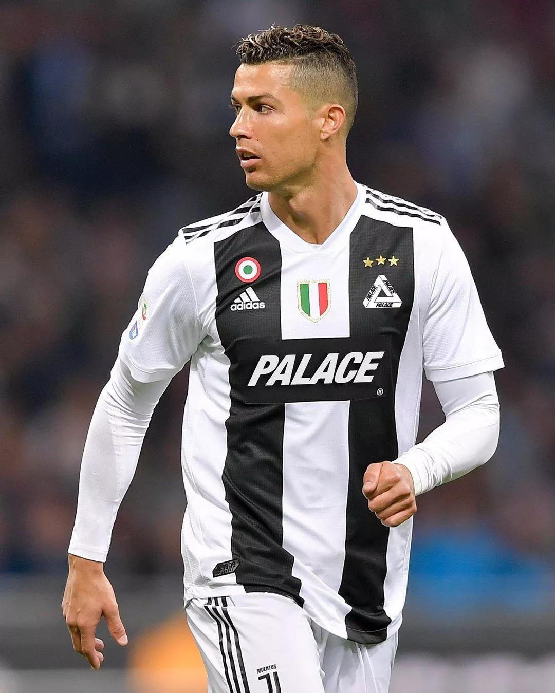 火船战裁判报告：申京勾手得分是进攻犯规，唯一漏判快船吃亏（火箭-快船战裁判报告：申京勾手应判进攻犯规，唯一漏判对快船不利）