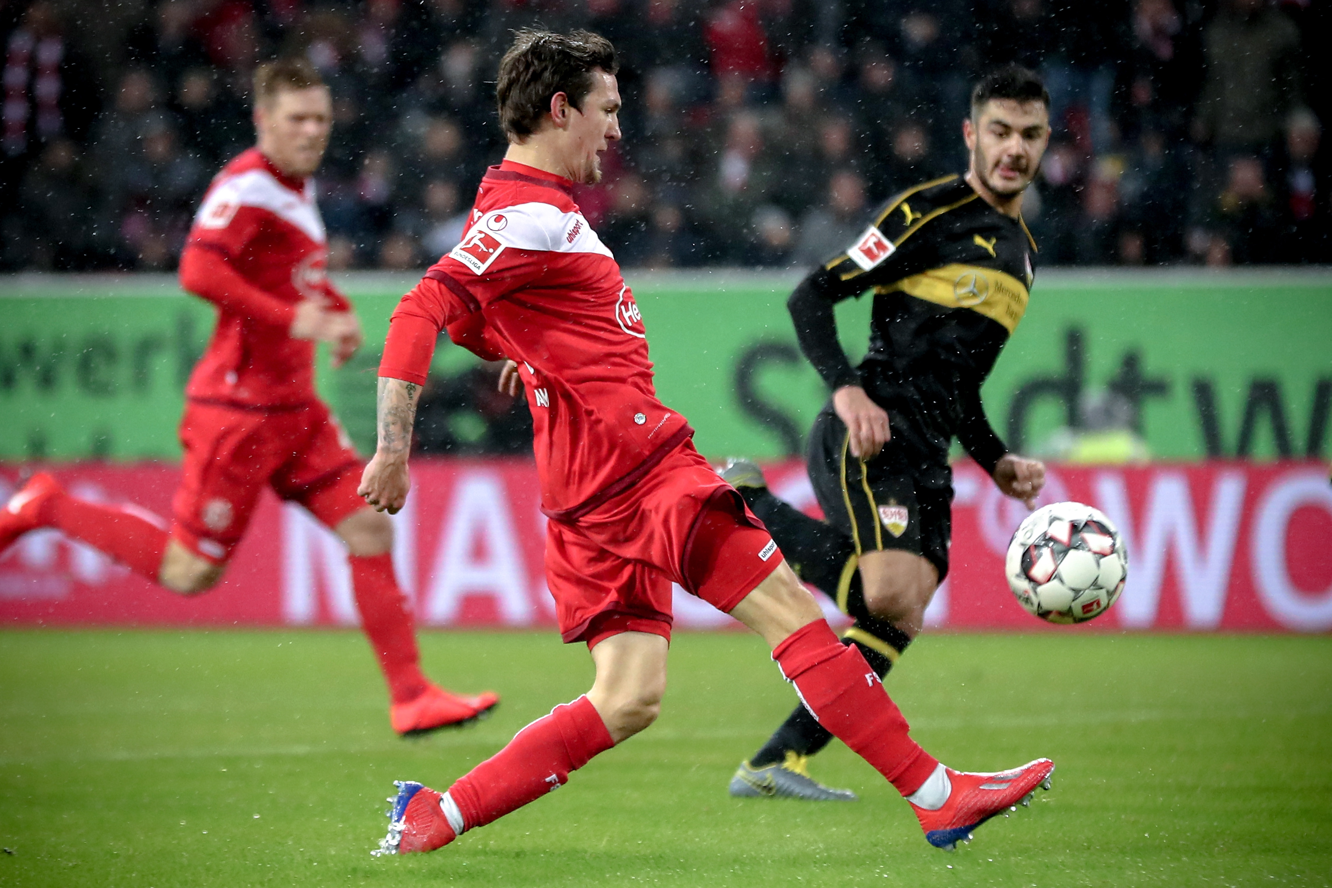 近5年五大联赛场均失球最少榜：皇马0.86球第1，国米0.88球第2（近五年五大联赛场均丢球最少榜：皇马0.86领跑，国米0.88紧随其后）