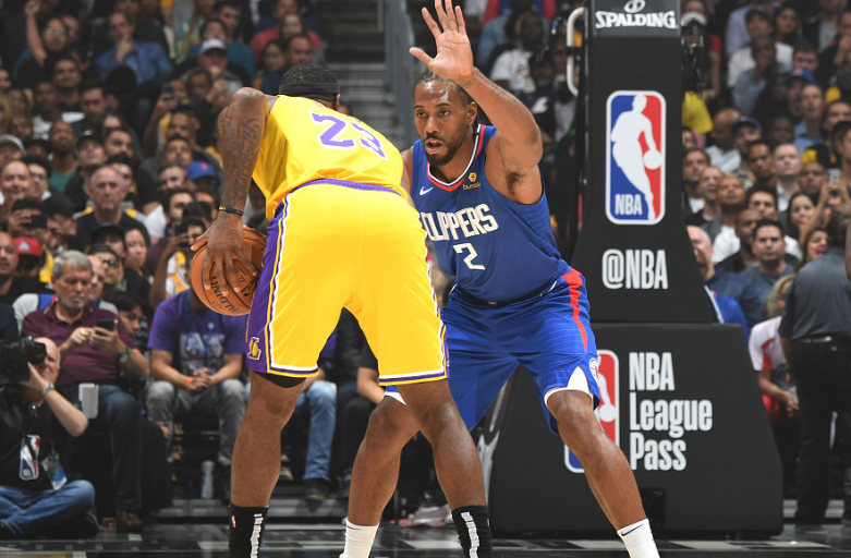 万-比萨卡8.7分羞辱老东家，曼联主场闷平保级队，阿莫林换人再遭质疑（万-比萨卡获8.7分刺痛旧主，曼联主场被保级队逼平，阿莫林换人再遭质疑）