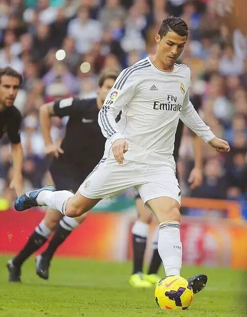 图片报：纽卡对谢什科的最新报价为8000万欧+500万欧浮动